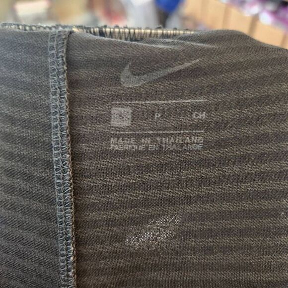 Nike Mid-Rise Drawstring Striped Athletic Shorts Black & Gray Small 10.5 inseam - Picture 9 of 11